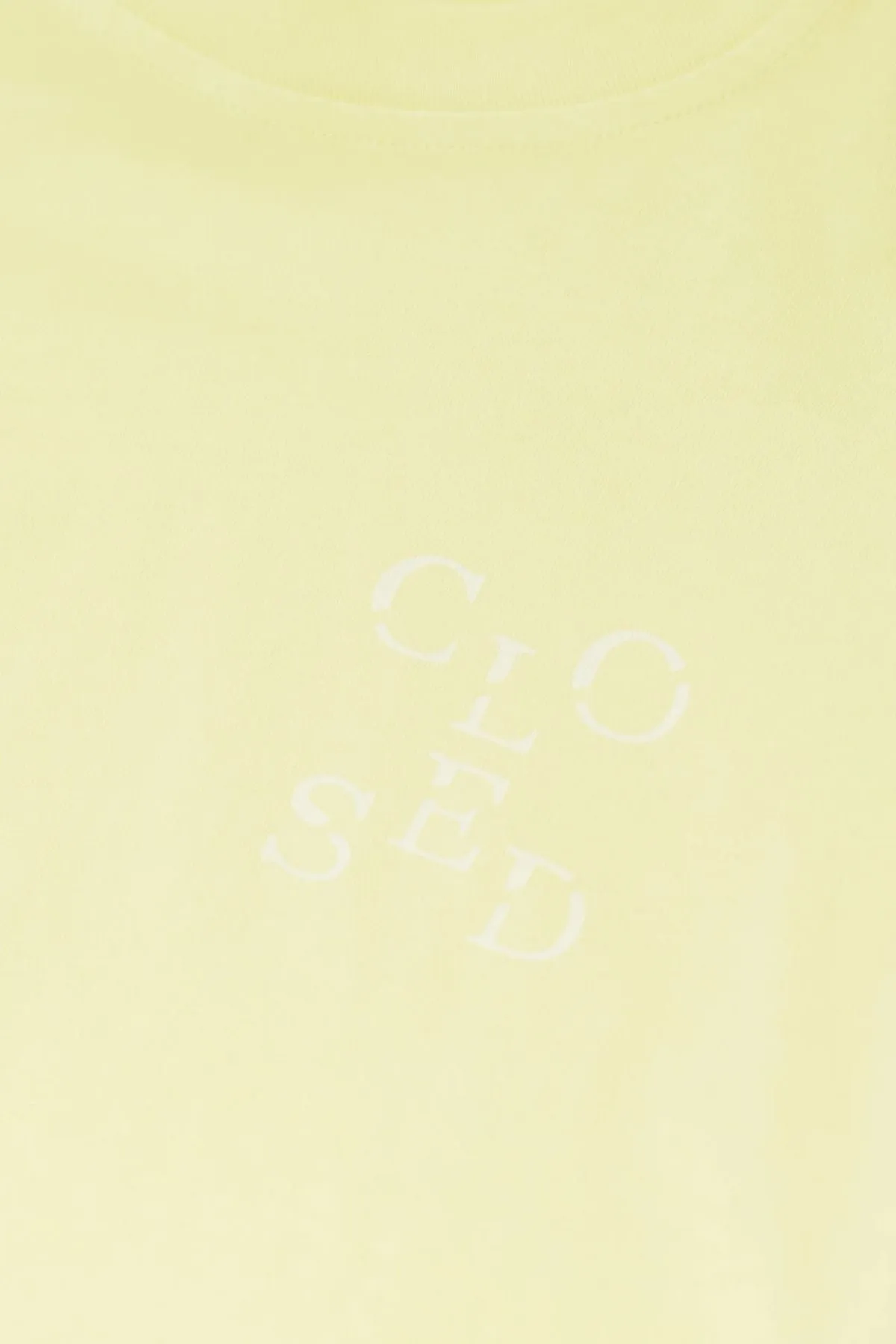 Closed Cropped T-Shirt - Vanilla Beige
