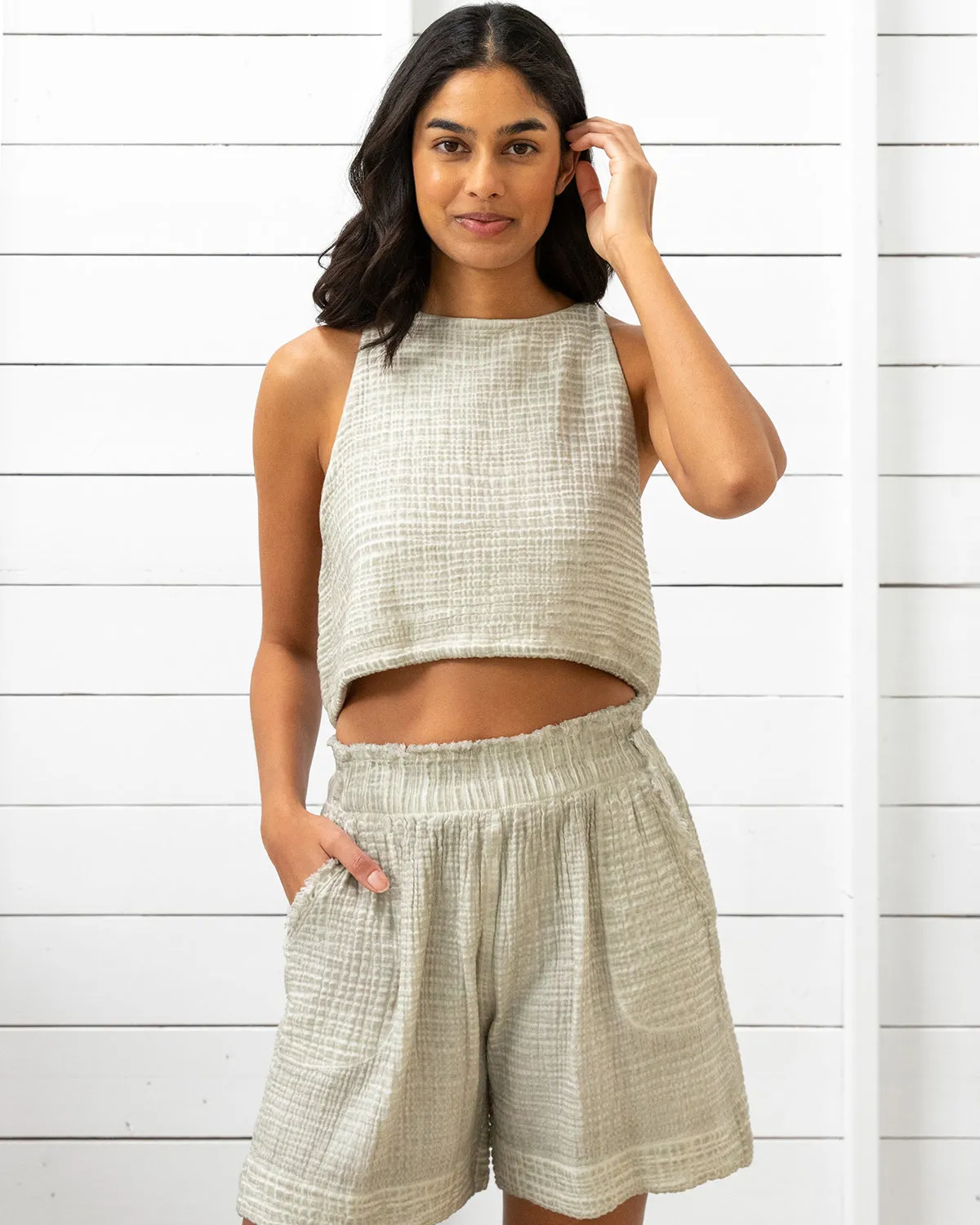 Crinkle Keyhole Tank Natural